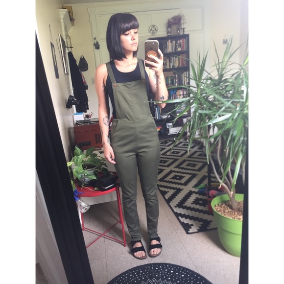 Boohoo Pants - Army Green overalls/jumpsuit